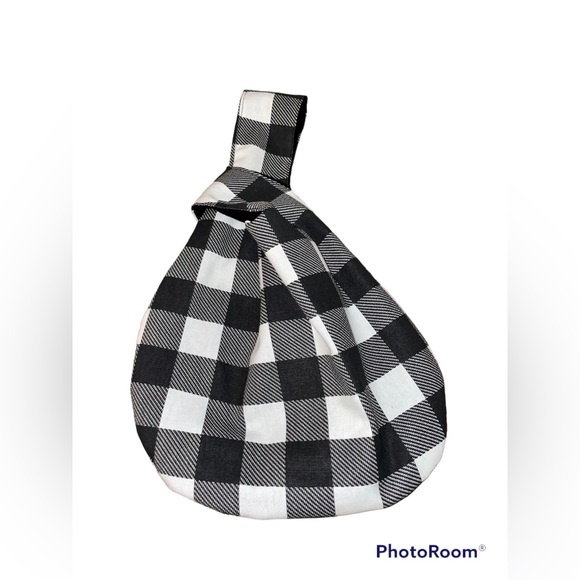 Japanese knot bag. Reversible. Black & White checkered one side all black other. - Picture 3 of 10